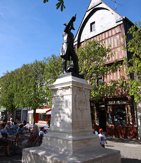 Place St Martin à Vendôme